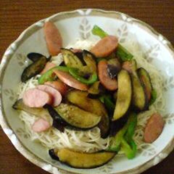 野菜炒めのせ素麺焼肉たれ味